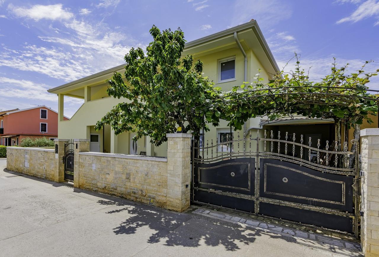 Apartment Kraljevic Ουμάγκ Εξωτερικό φωτογραφία